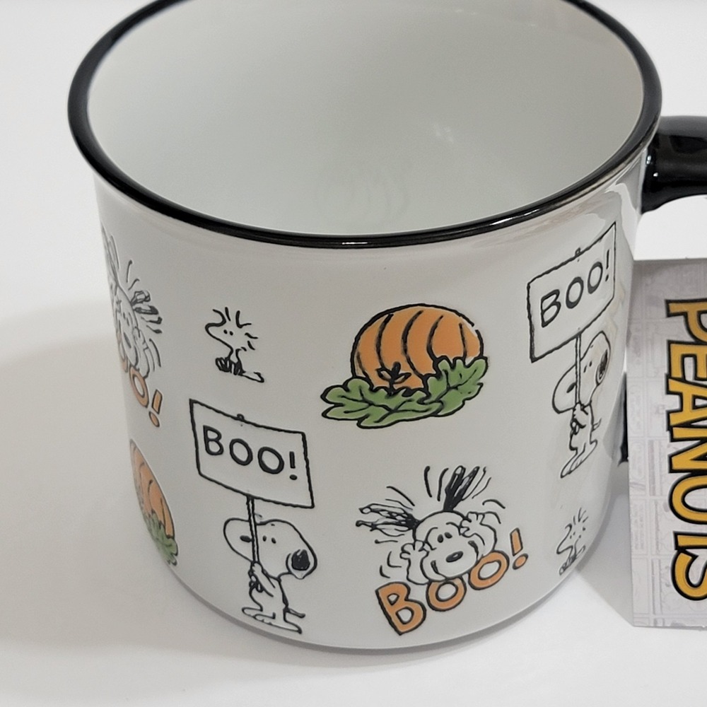 Peanuts Snoopy Woodstock Boo! Fall Pumpkins Leaves Halloween Camper Coffee Mug